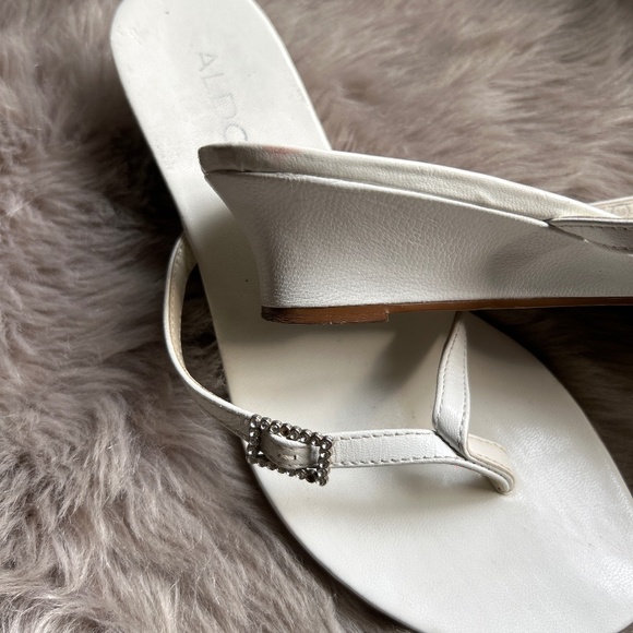 Aldo White Summer Sandals 👡 - Picture 3 of 4